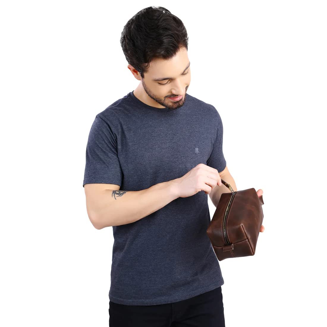 51gOgUJxQRL.jpg Personalized Leather Toiletry Bag - Image 7